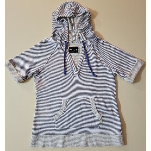 ANDREW MARC Women's Short Sleeve Hoodie - Picture 1 of 9